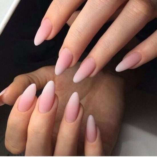 The novelties manicure yang paling lembut: gambar-gambar trend seni paku yang indah