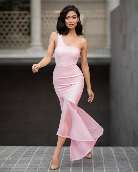 Pink dresses - photo exclusives of evening, cocktail and casual bows