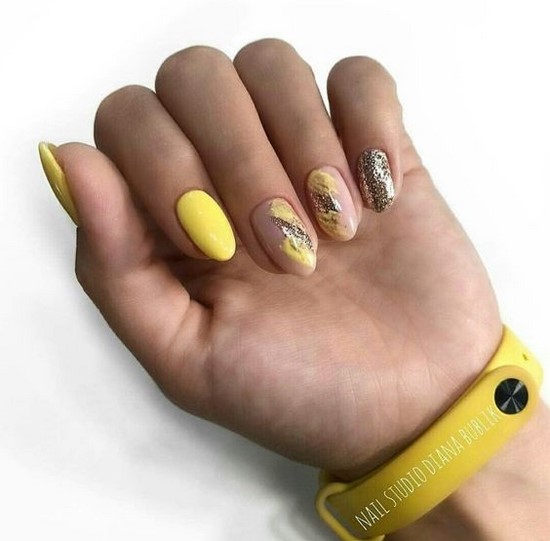 Dzeltenie nagi: labākie jauninājumi dzeltenā manikīra veidošanā