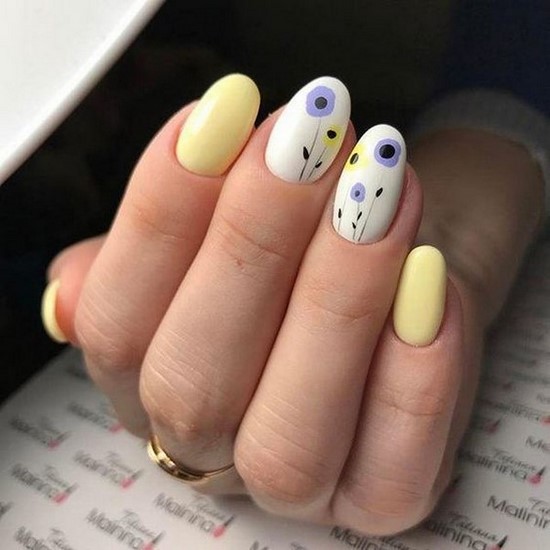 Unhas amarelas: as melhores inovações em manicure amarelo