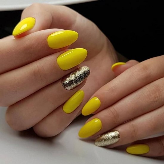 Жути нокти: најбоље иновације жуте маникуре