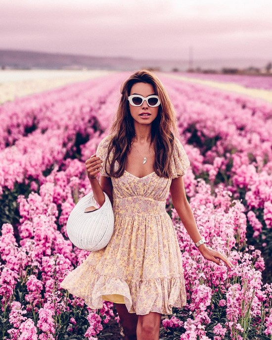 Blumenkleider - das beste Outfit für zarte Fashionistas