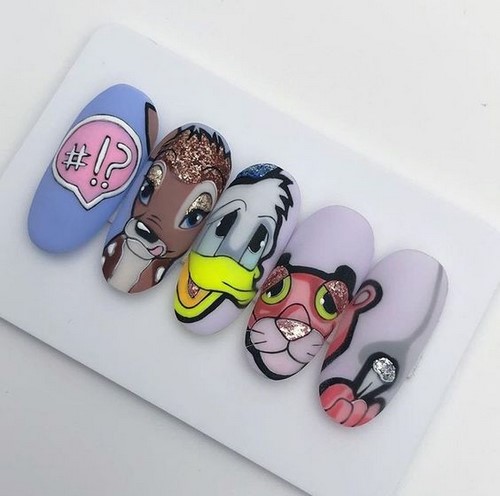 Manicure infantil fofo. O que os pequenos fashionistas querem ver nas unhas