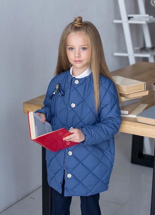 Кокетни и практични якета за момичета: нови снимки, тенденции, изображения