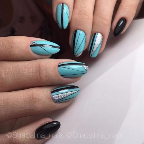 Amazing blue manicure in charming interpretations