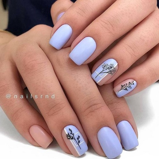 Amazing blue manicure in charming interpretations