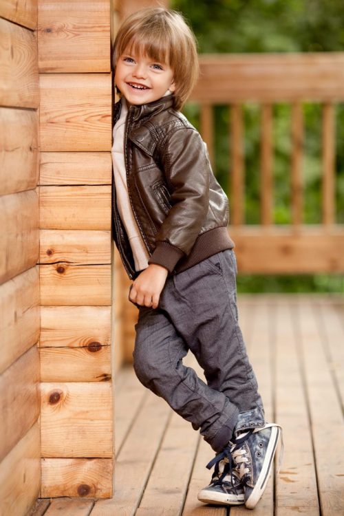 Chaquetas elegantes para niño. Tendencias y estilos