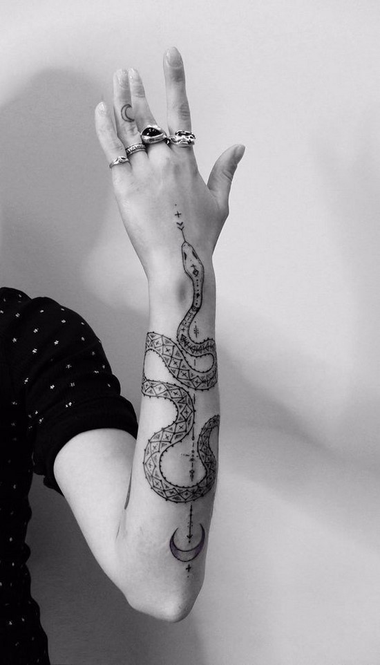 Tatuiruotė ant rankos. Naujos nuotraukų idėjos ir dabartinės tendencijos