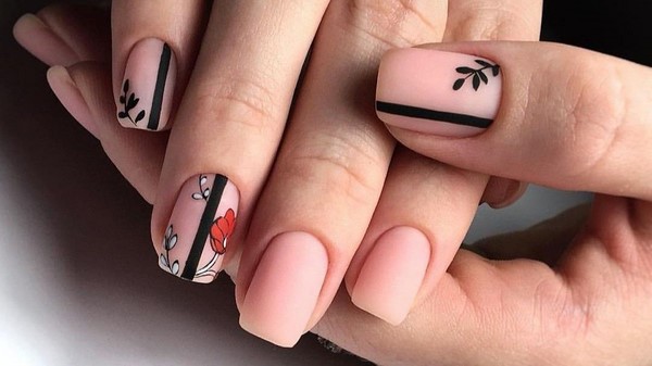 We carry out a new manicure. Choosing stylish nail news