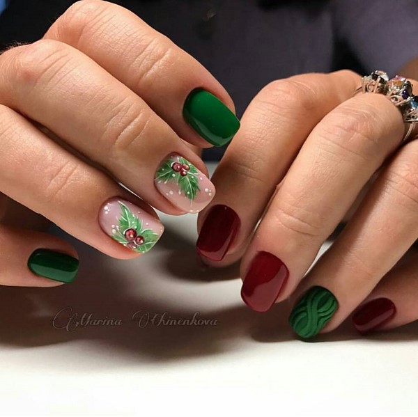 Tren segar reka bentuk manicure pendek. Foto Idea. Trend