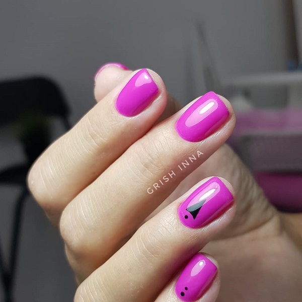 Design per manicure corto con tendenze fresche. Foto. Idea. tendenze